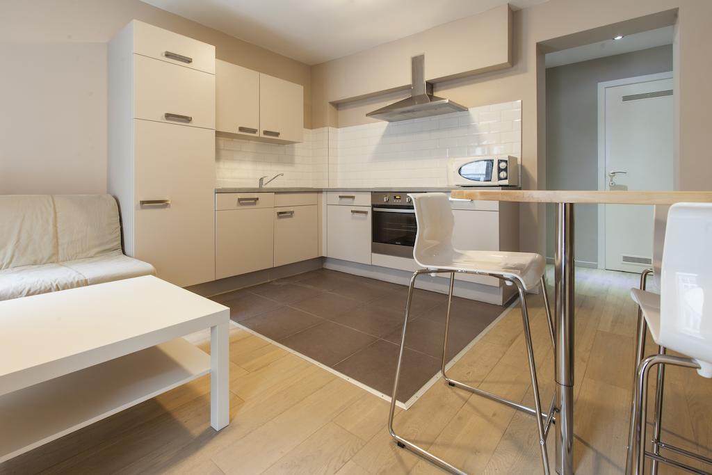 Madou City Center Apartment Brussels Room photo